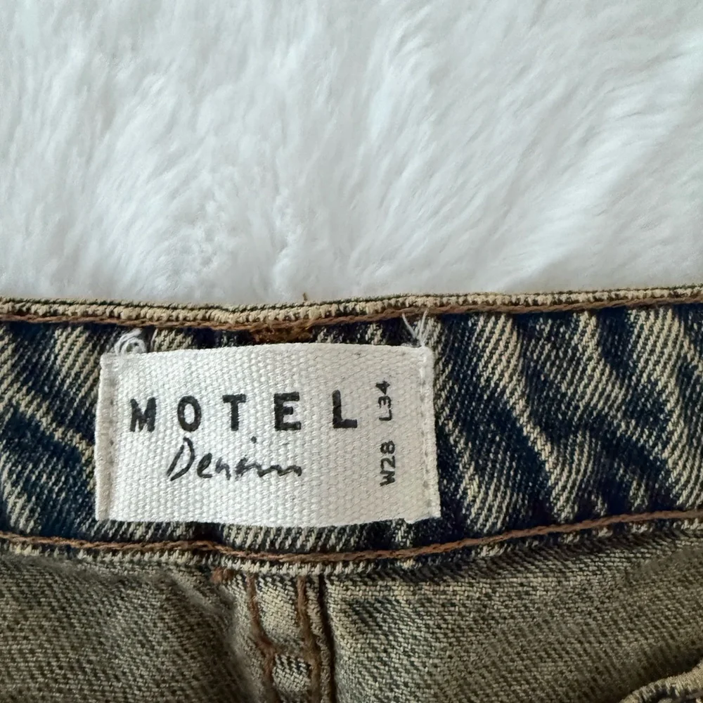 Motel Rocks Low Rise Parallel Jeans. - Picture 3 of 3